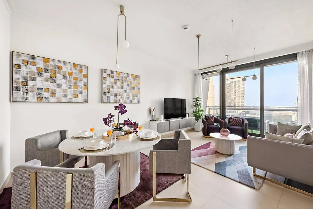 First Class 2Br Burj Khalifa View Dubai Apartment