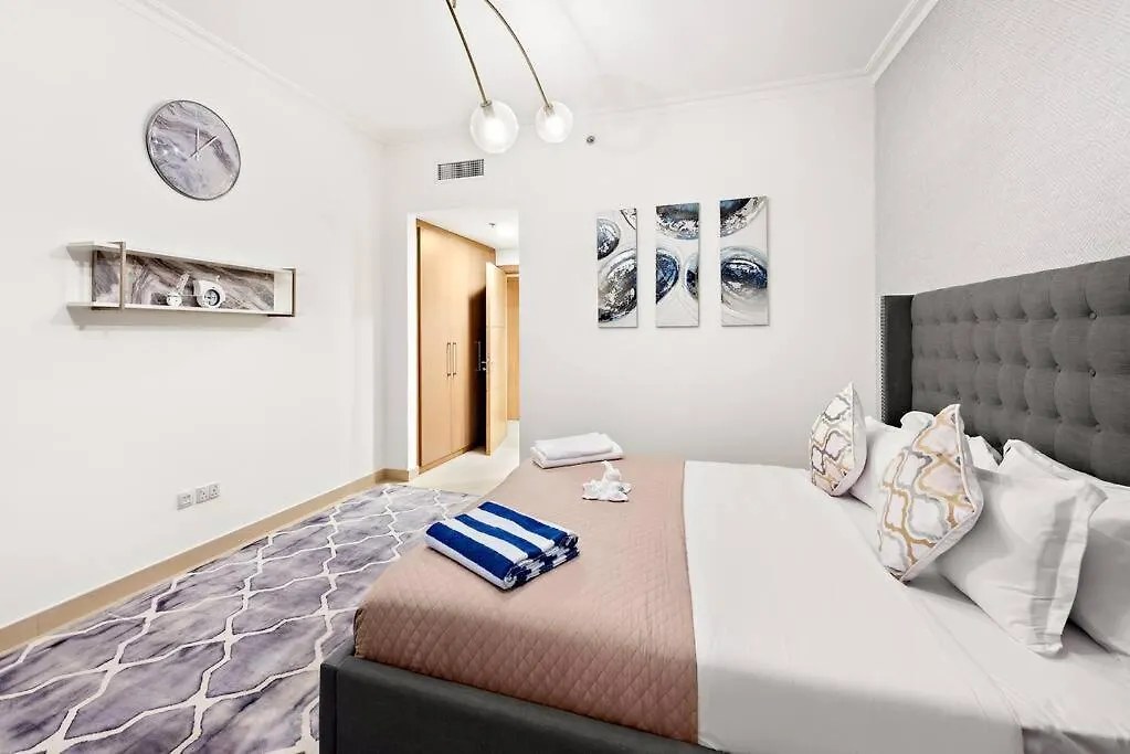 Apartment First Class 2Br Burj Khalifa View Dubai