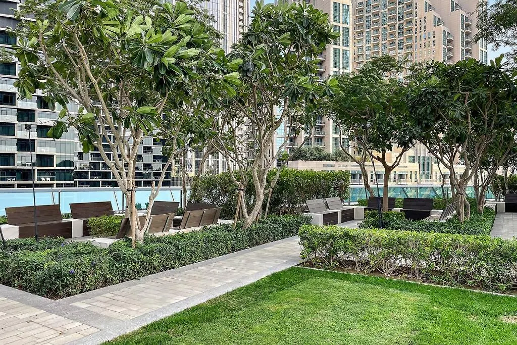 First Class 2Br Burj Khalifa View Dubai Apartment